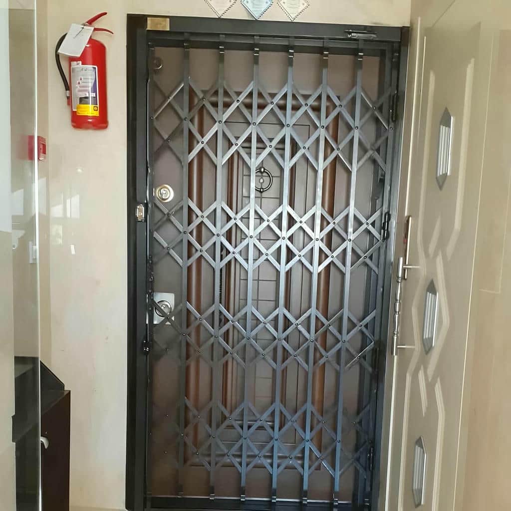 تولید درب آکاردئونی برای واحد اداری با ابعاد سفارشی