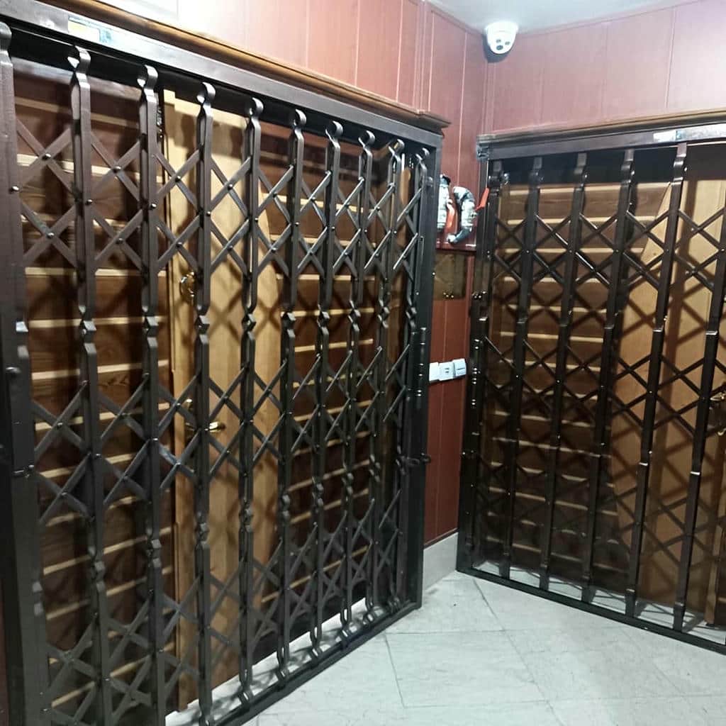 تولید حفاظ آکاردئونی درب واحد مسکونی بر اساس ابعاد سفارشی