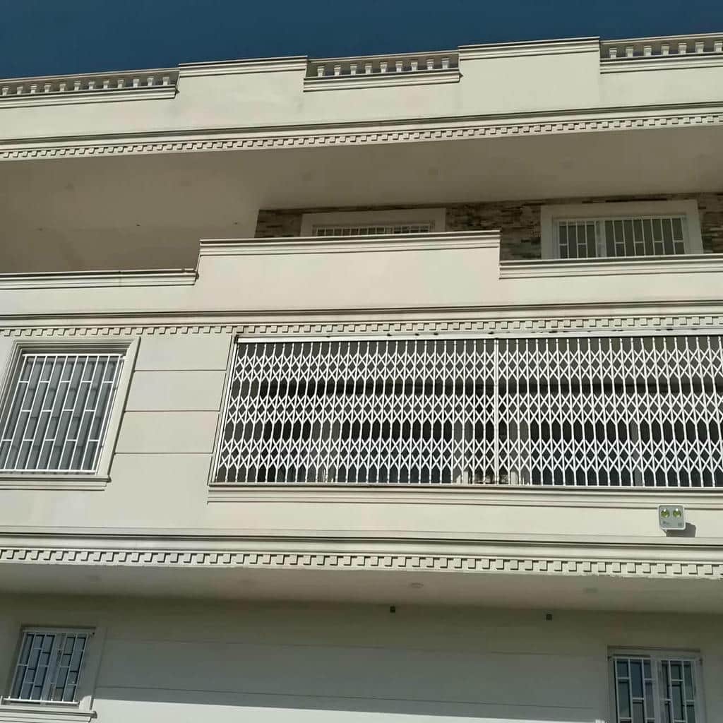 ساخت حفاظ درب آپارتمان ضد دیلم با نقاط تقویت شده