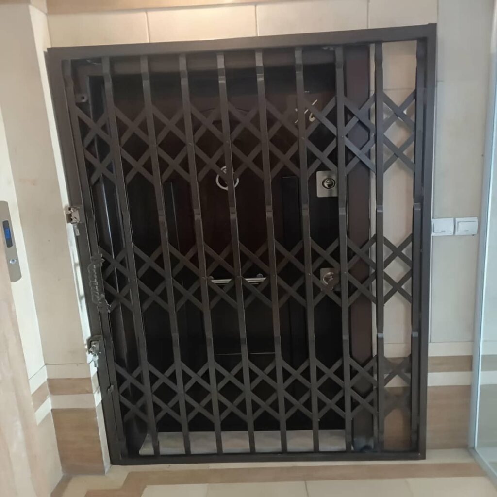 قیمت حفاظ درب ضد سرقت فلزی وابسته به ابعاد و متریال