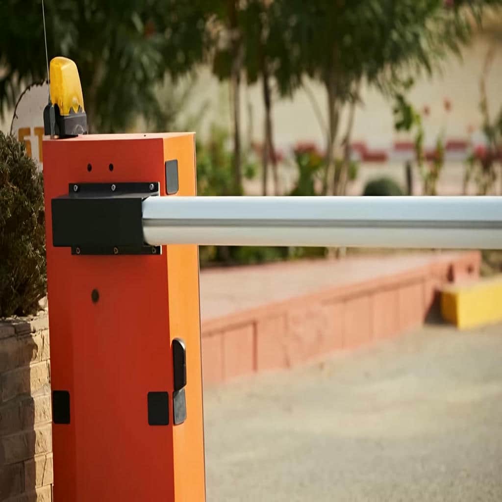 نصب کنترل تردد خودرو با راهبند برای پارکینگ و ورودی سازمانی
