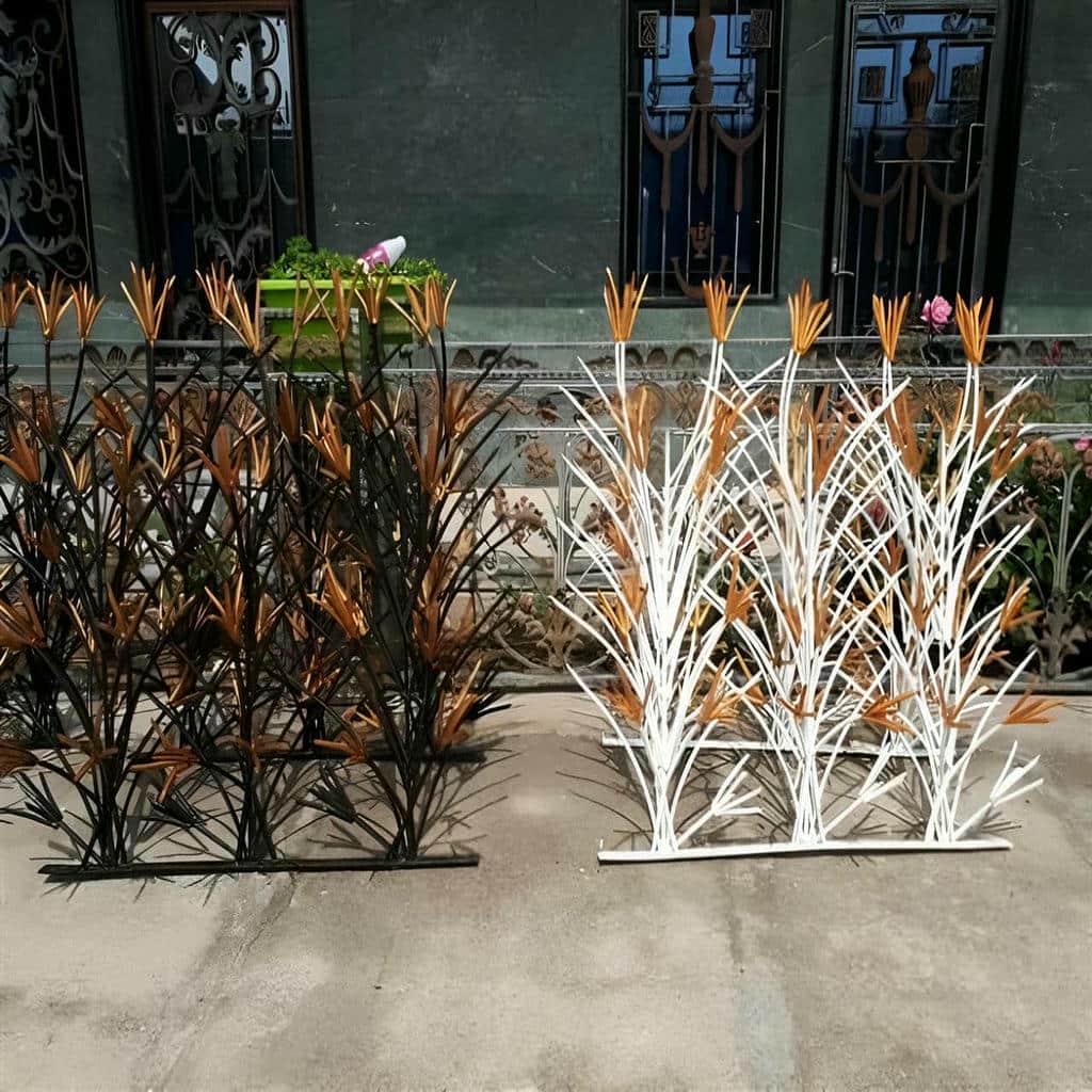 حفاظ لیلیوم دیوار لوکس ویلا با اندازهگیری دقیق تاج دیوار