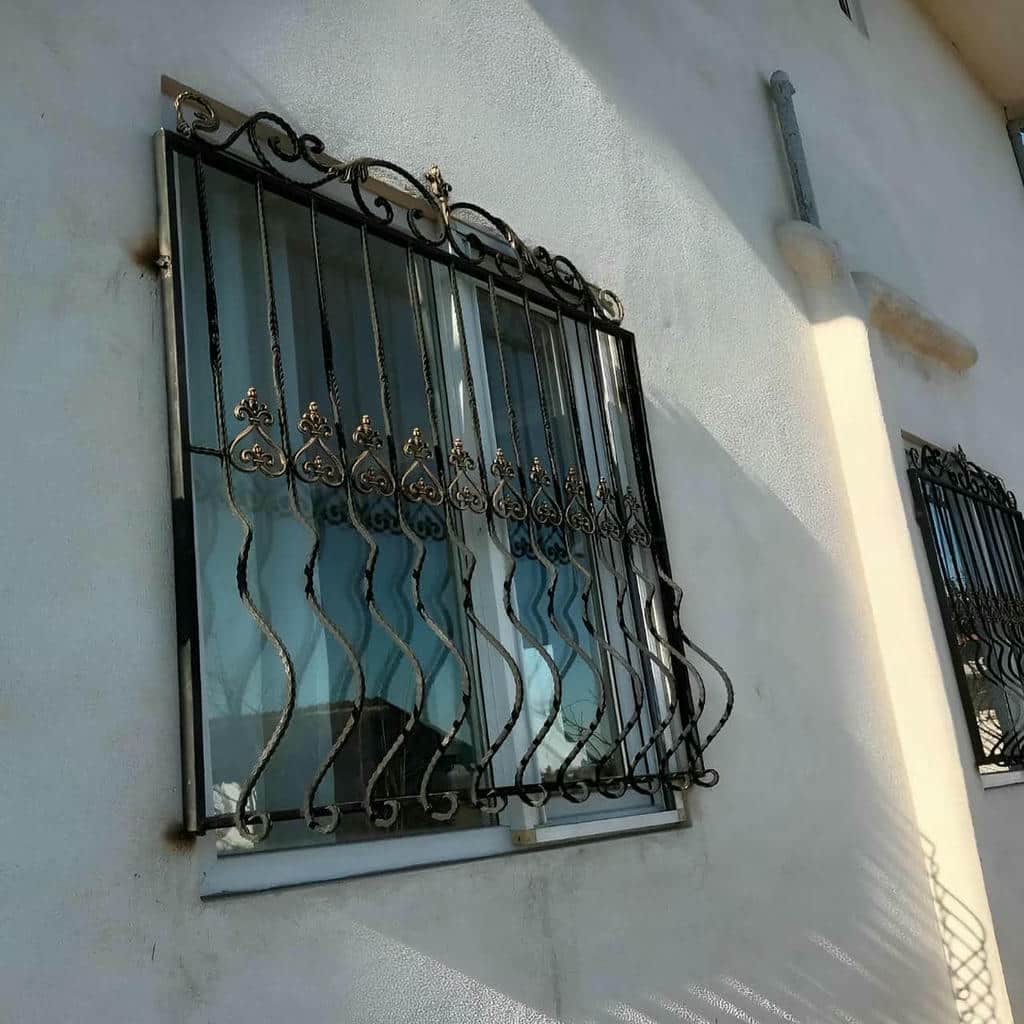 حفاظ پنجره مدرن شبکه هندسی با سفارش اختصاصی برای نمای امروزی