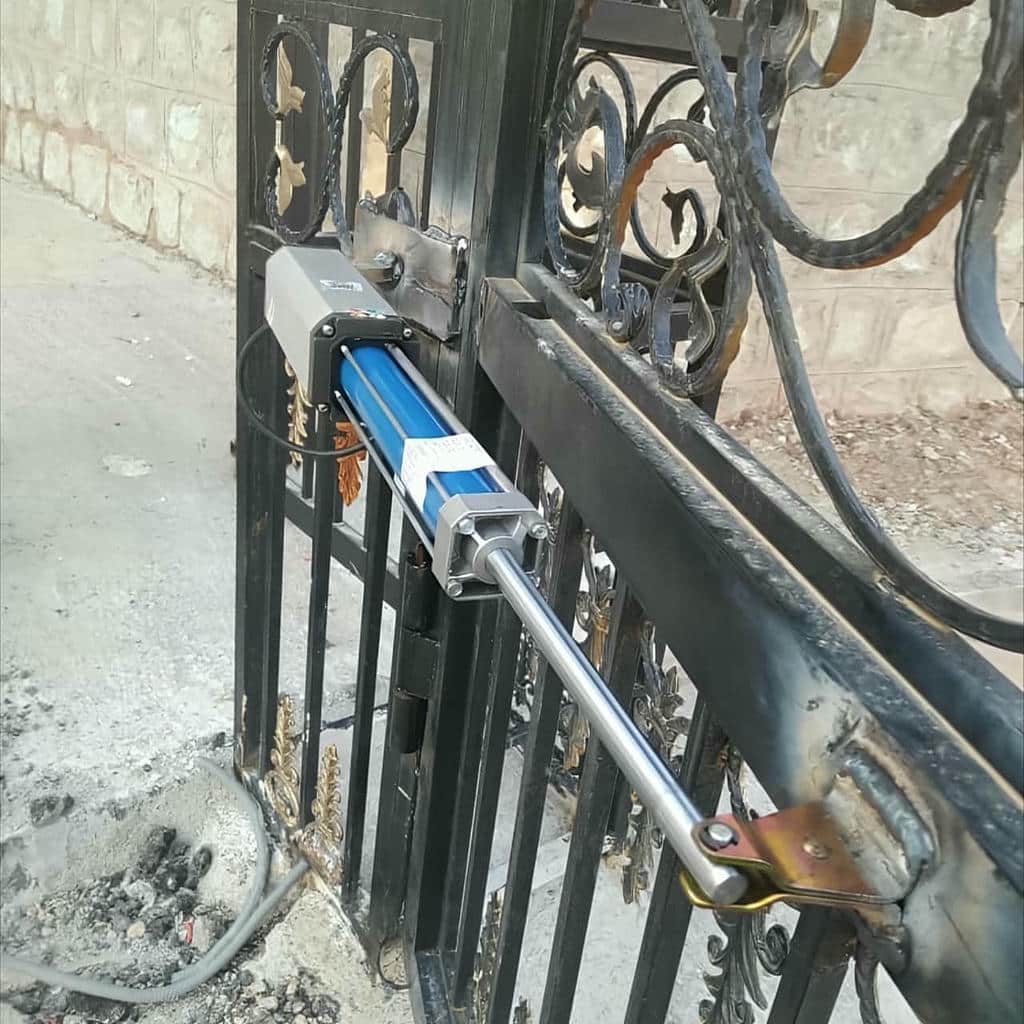 سفارش جک درب حیاط سنگین با گیربکس مناسب درب شاسی دار