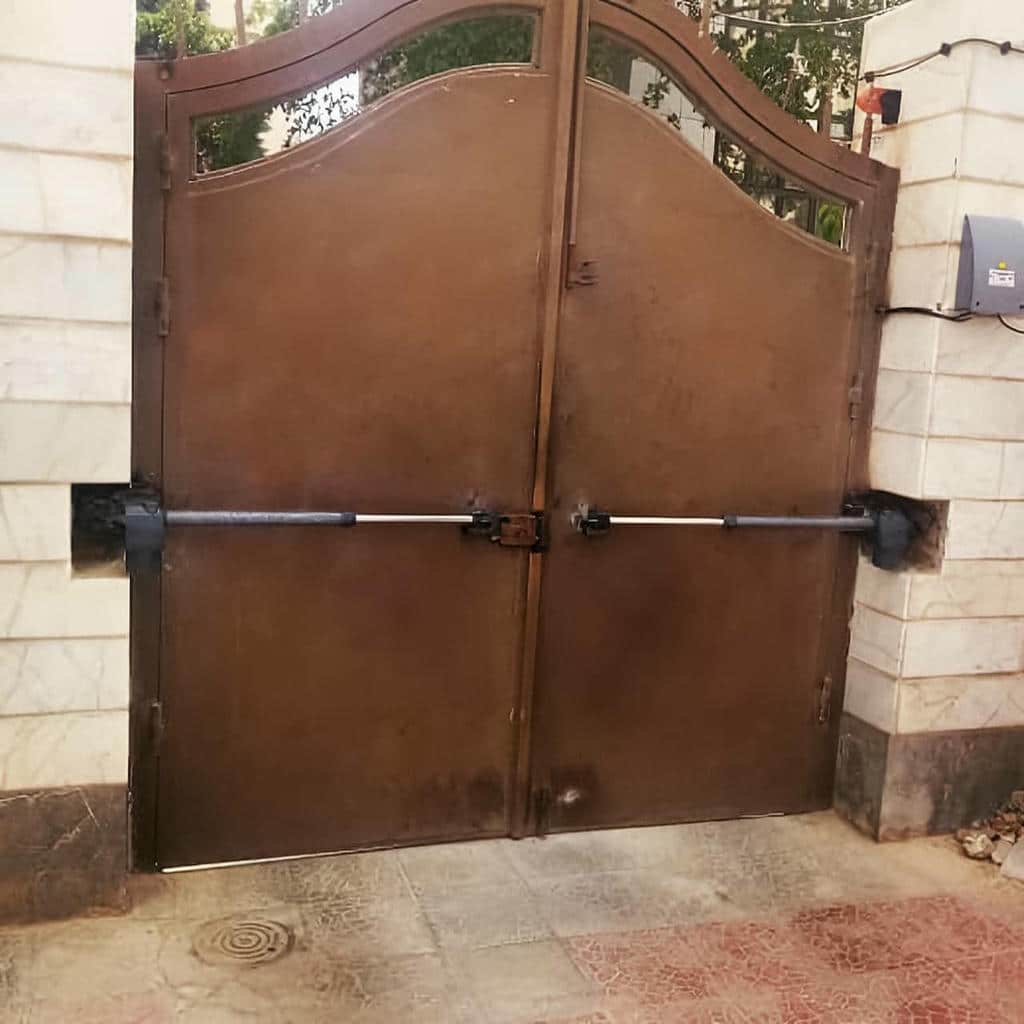 سفارش جک درب حیاط سنگین شاسی دار متناسب با عرض لنگه