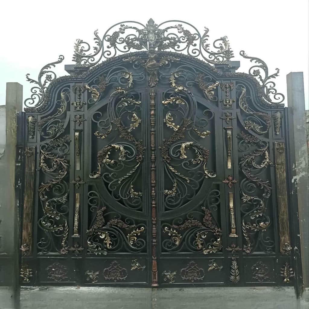 تولید درب پارکینگ حیاط لولایی بر اساس ابعاد پروژه