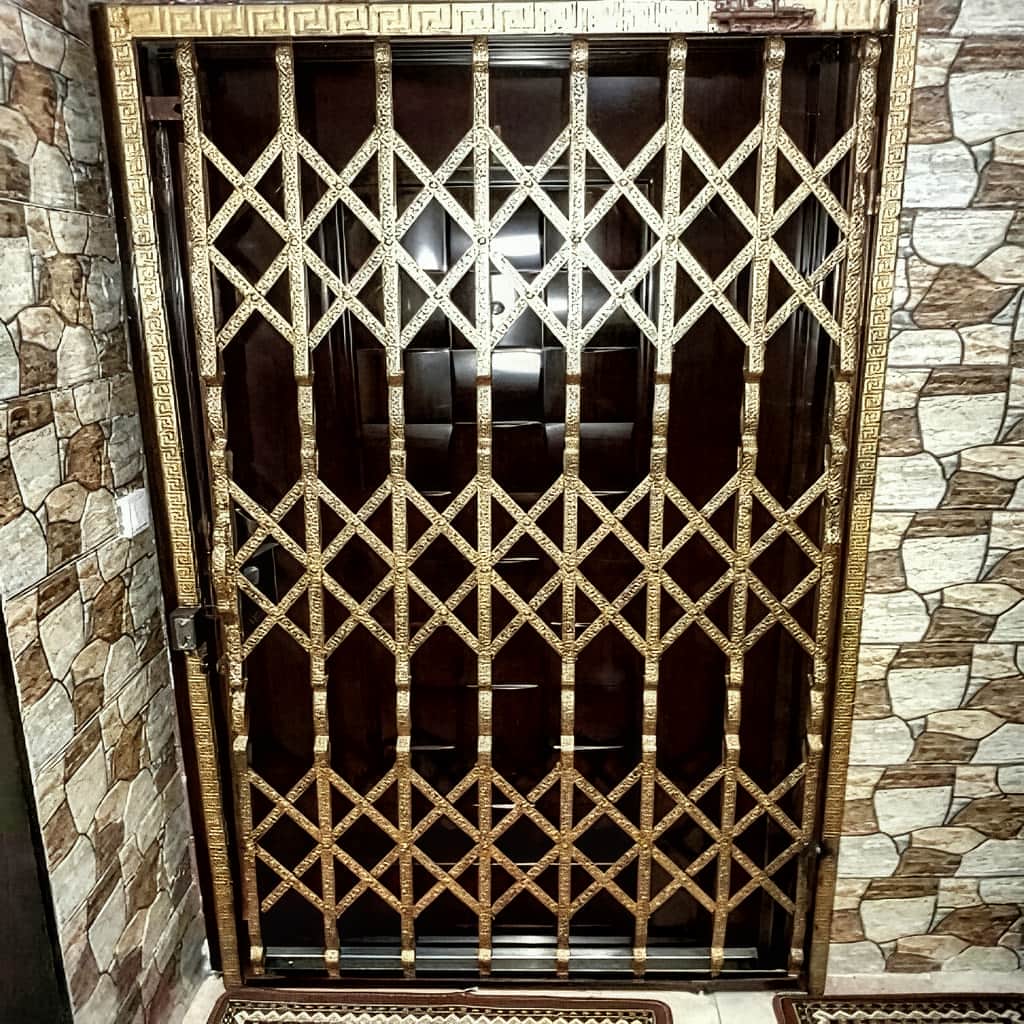حفاظ کرکره ای با طرح مدرن