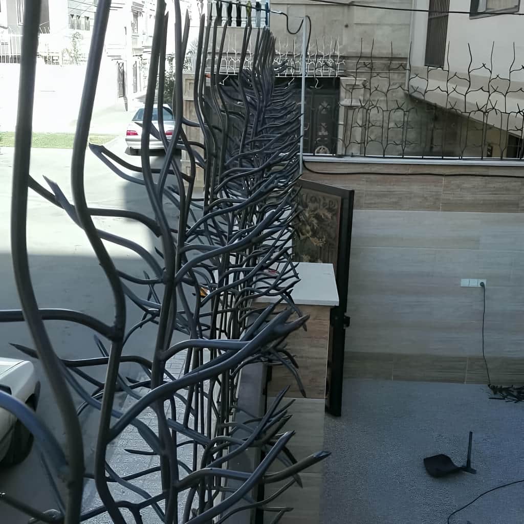 حفاظ آبشاری سفارشی با طراحی منحنی خاص