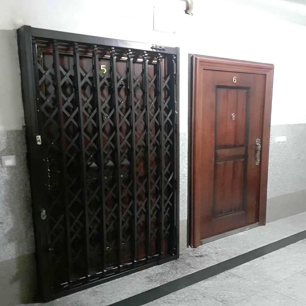 درب آکاردئونی آپارتمان با پوشش مقاوم