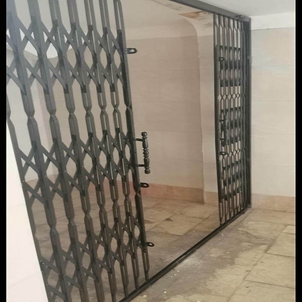 حفاظ ریلی درب با طراحی سنتی حفاظ ریلی درب با طراحی سنتی