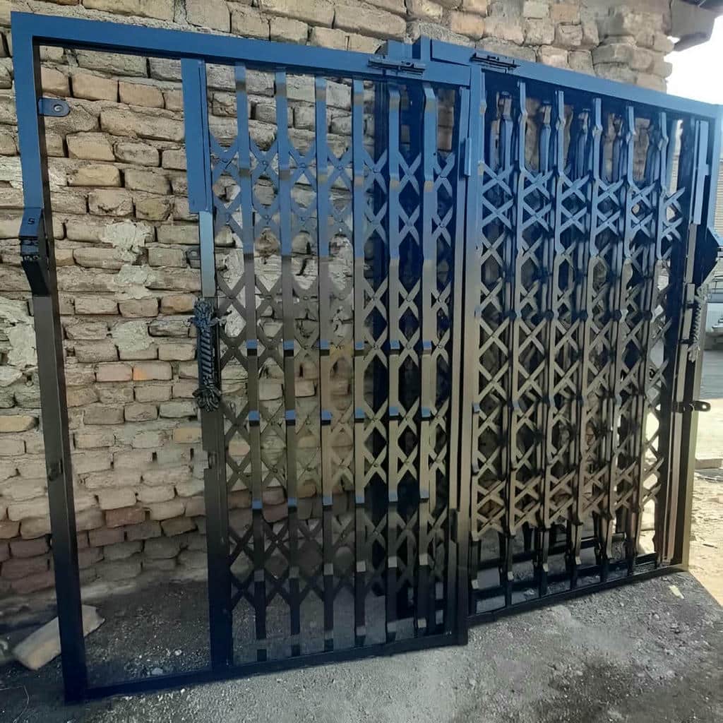 درب آکاردئونی فلزی