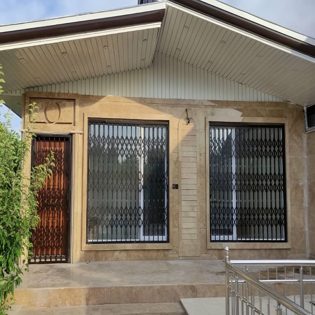 حفاظ ضربدری آکاردئونی ورودی آپارتمان