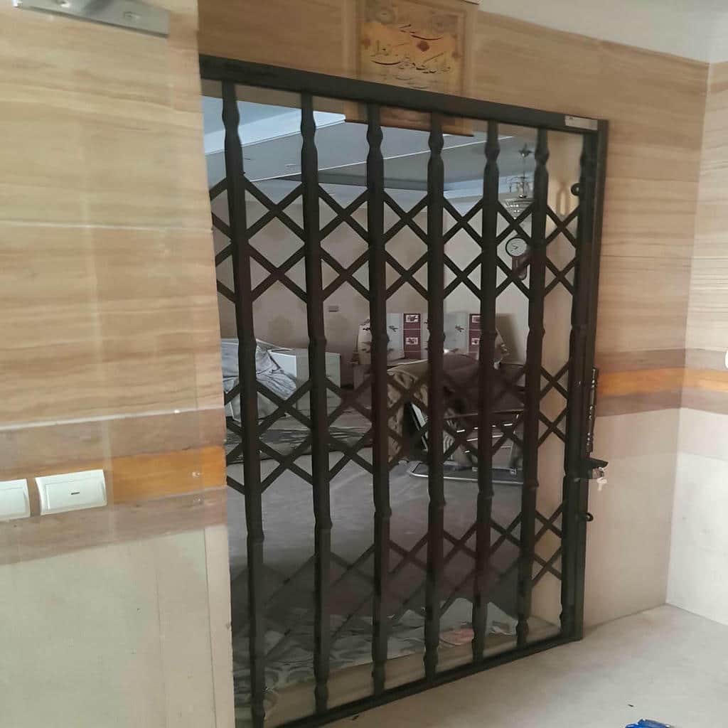 محافظ درب آپارتمان طراحی مقاوم