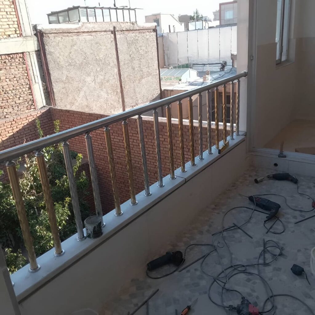 نرده کلاسیک بالکن با متریال مقاوم