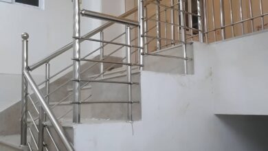 نرده استیل راه پله با سطح براق