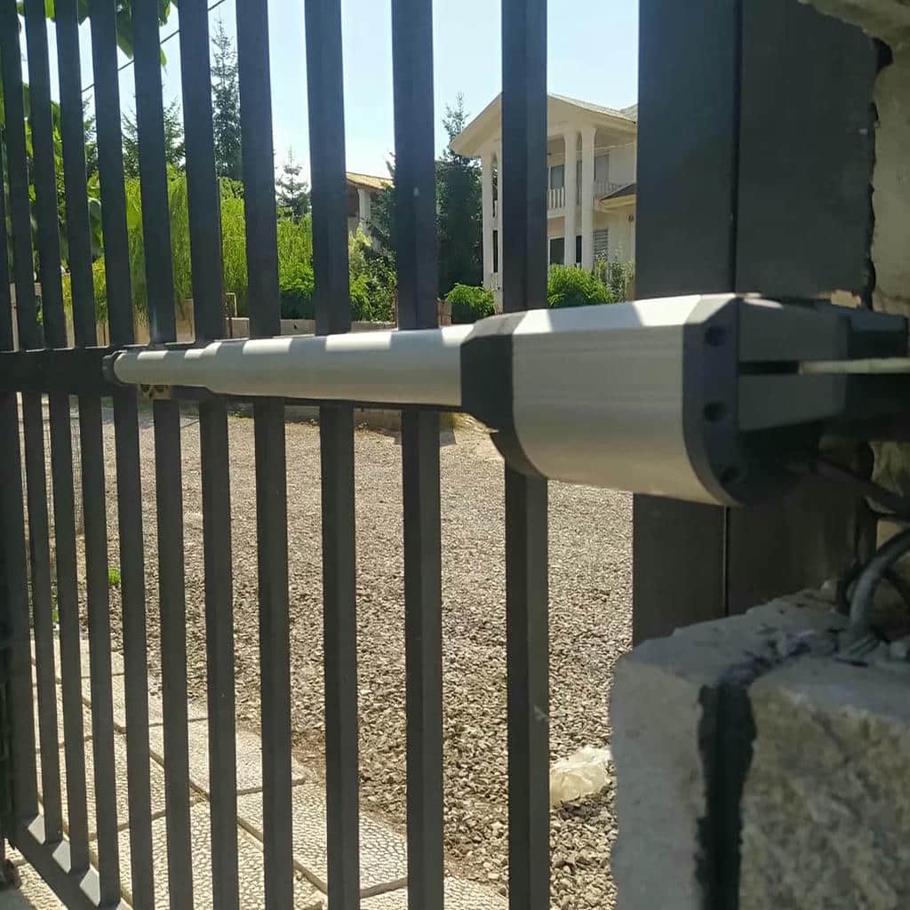 جک درب حیاط با ابعاد سفارشی