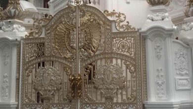 درب گلنرده دار فلزی با طرح تزئینی