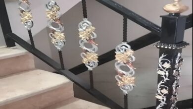 نرده پله کلاسیک با طراحی فرفورژه
