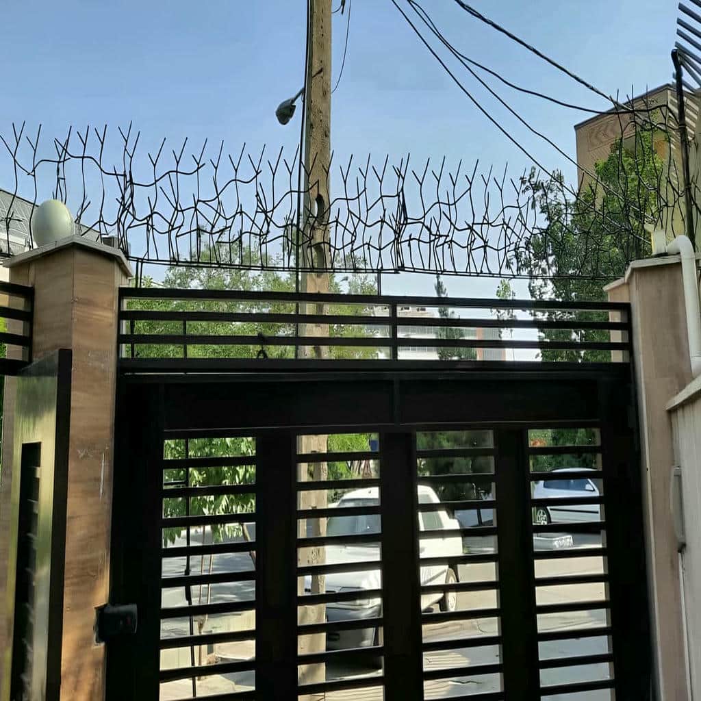 حفاظ دیوار استان قم اجرای تخصصی محوطه