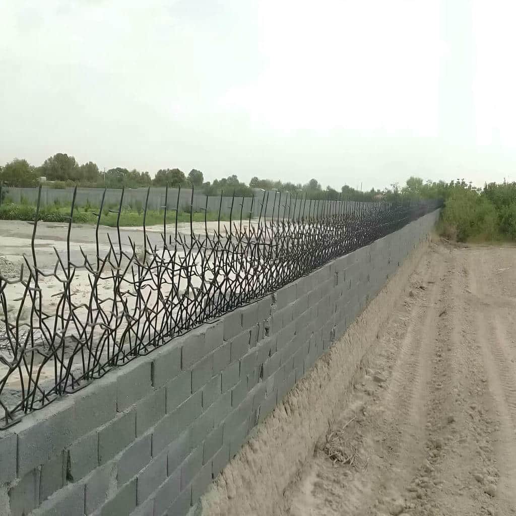 حفاظ دیوار سرنیزه ای استان گلستان