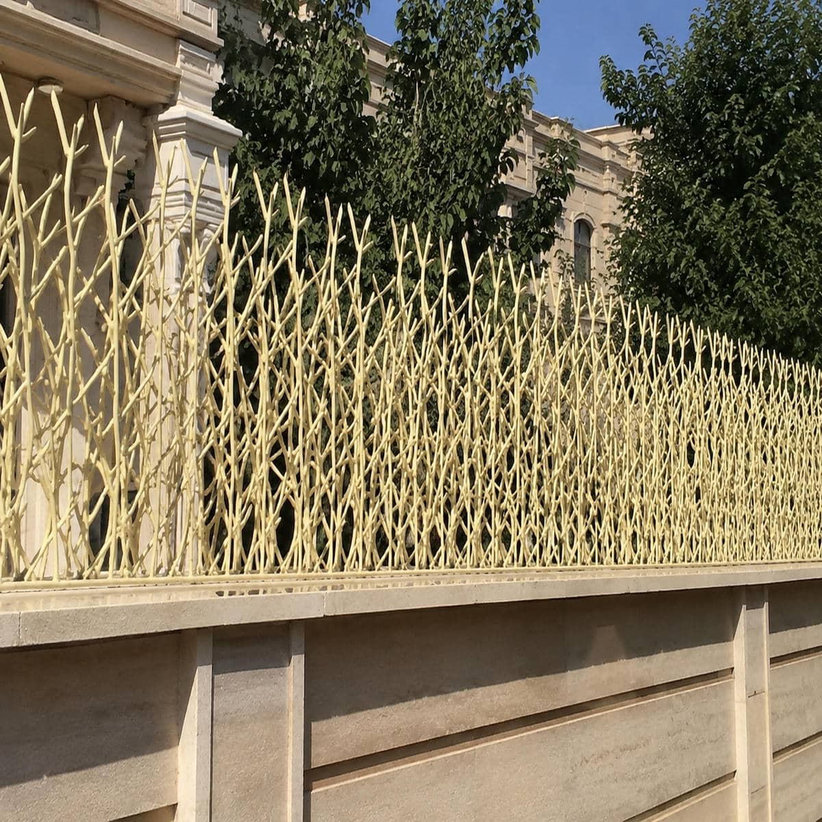 حفاظ دیوار سنندج فلزی شاخ گوزنی