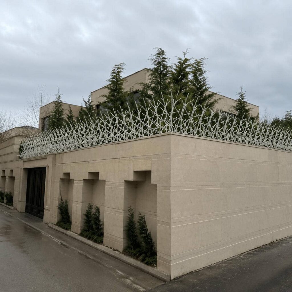 مدل حفاظ آهنی برای محوطه ساختمان