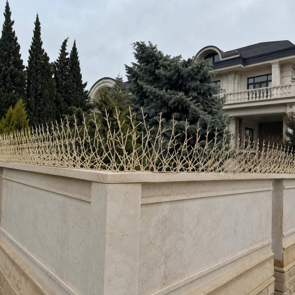 نرده حفاظ دیوار کرمانشاه با پوشش رنگ کوره‌ای