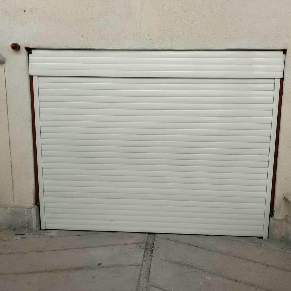 کرکره برقی در استان آذربایجان شرقی ورودی تجاری ریموت دار مرکز تخصصی کرکره برقی در استان آذربایجان شرقی